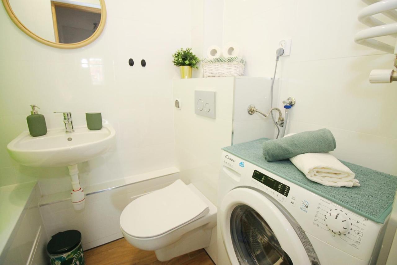 Apartament Parkowy วาลบ์จิก ภายนอก รูปภาพ